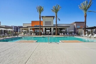 Building Photo - 1161 E O'Neil Dr