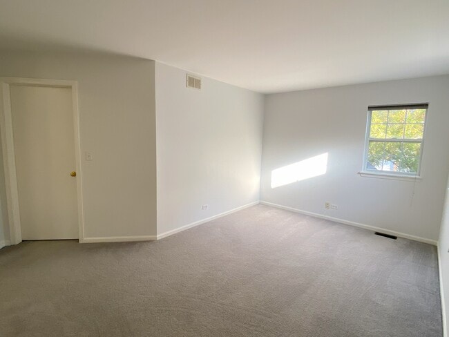 Building Photo - 236 E Theodore Ln