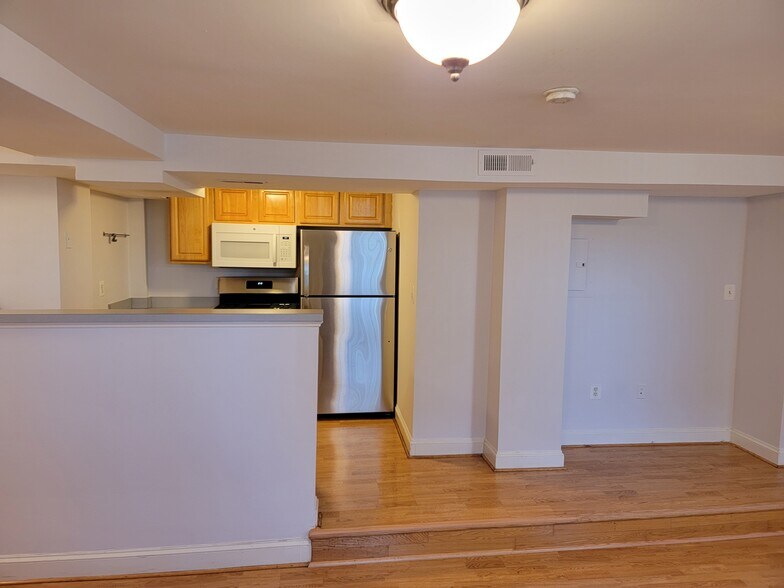 Building Photo - 330 Rhode Island Ave NE