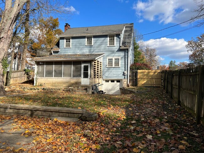 Back of House - 526 S Mitchell St