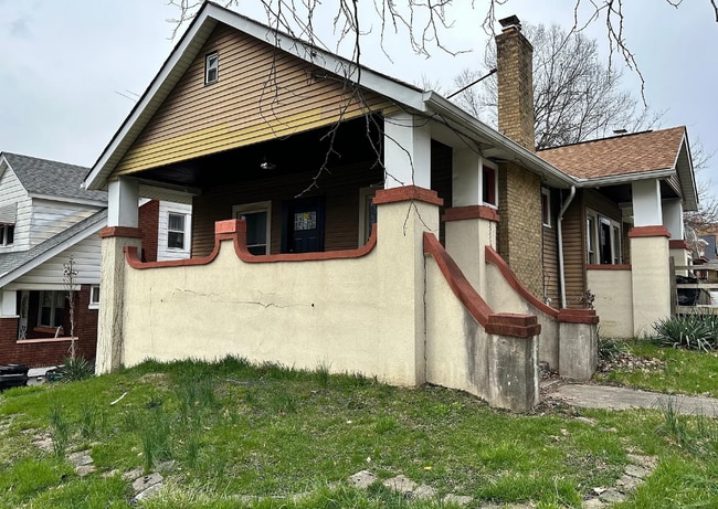 Building Photo - 931 Olive Ave