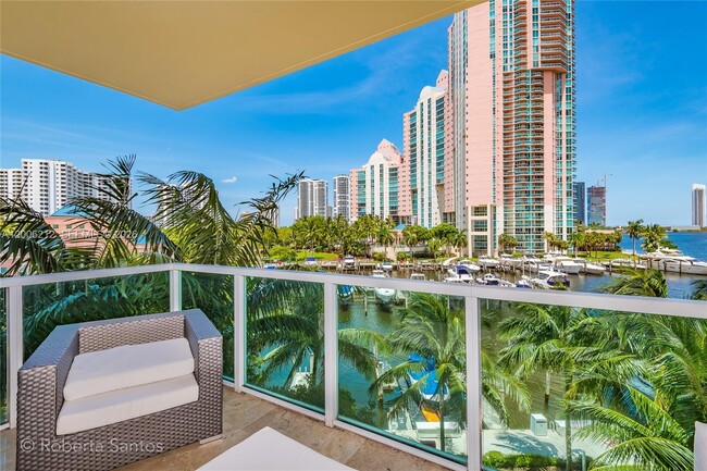 Building Photo - 3340 NE 190th St