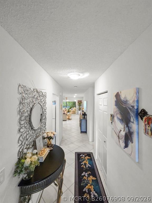 Building Photo - 9286 Vista Del Lago
