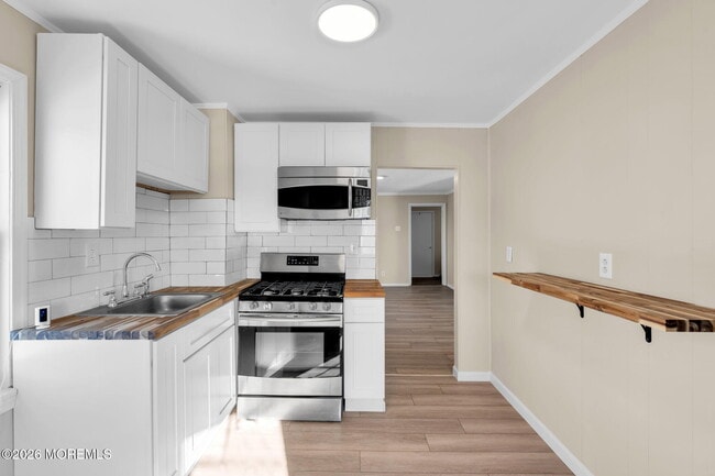 Building Photo - 94 Maplewood Ave