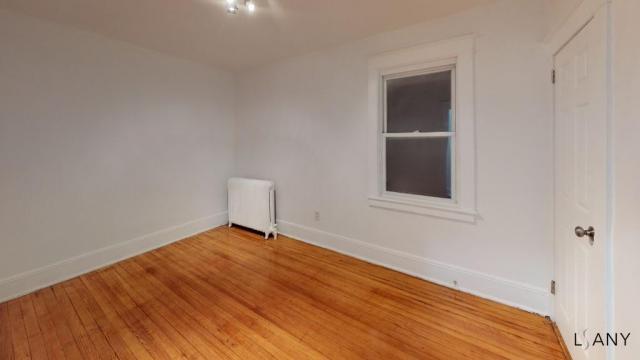 Building Photo - 3 bedroom in YONKERS NY 10701