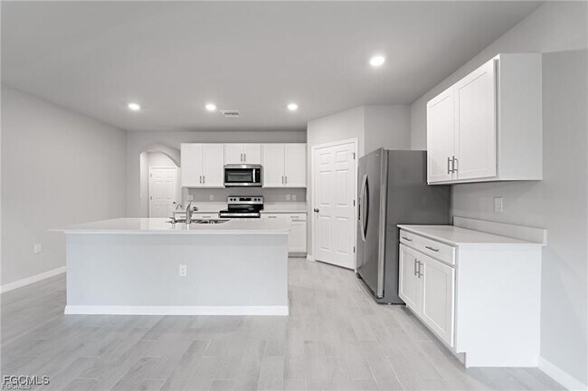 Building Photo - 1705 NW 31st Pl