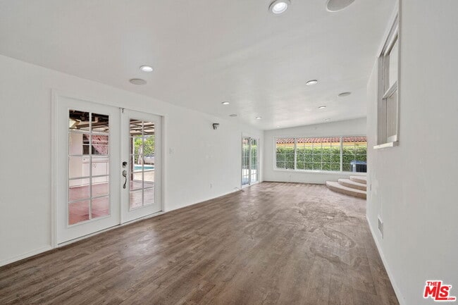 Building Photo - 4818 La Canada Blvd