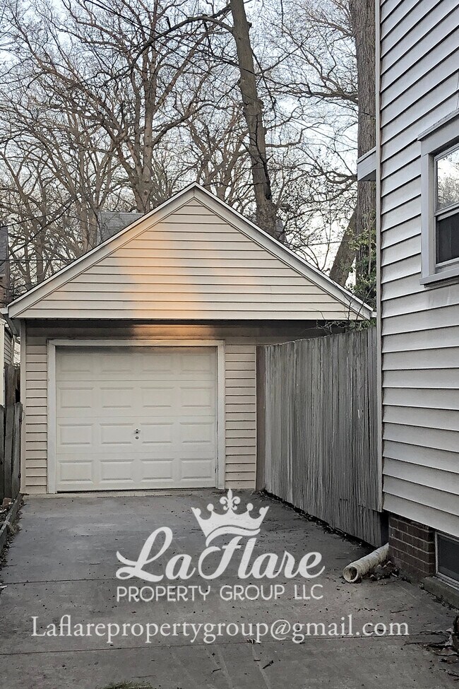 Building Photo - 3730 Wyckliffe Pkwy