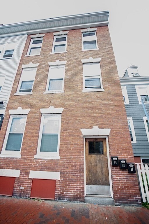 Building Photo - 200 Harvard St