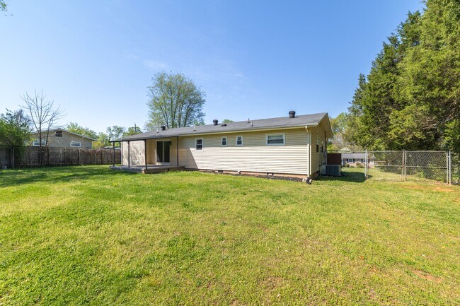 Building Photo - 4821 Gettysburg Rd