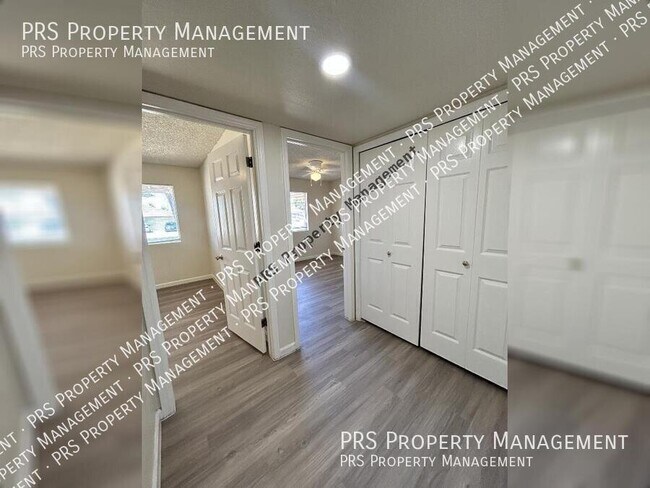 Building Photo - 711 N Oracle Cir