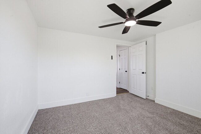 Building Photo - 1213 Patton Dr