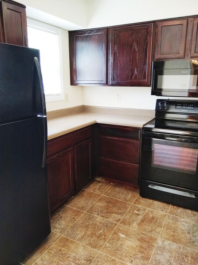 Building Photo - Allen Street