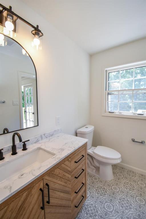 Building Photo - 17040 Birmingham Rd