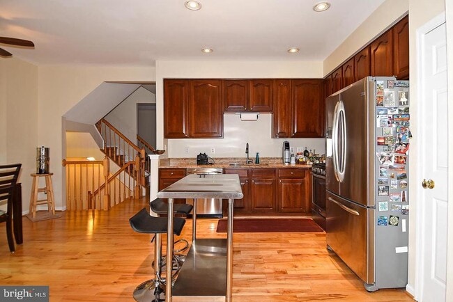 Building Photo - 25445 Carberry Dr