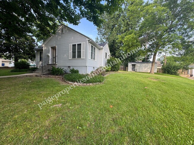 Building Photo - Charming 2-bedroom, 1-bath