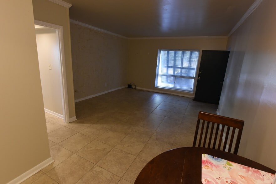 Building Photo - 55 Hanover Cir