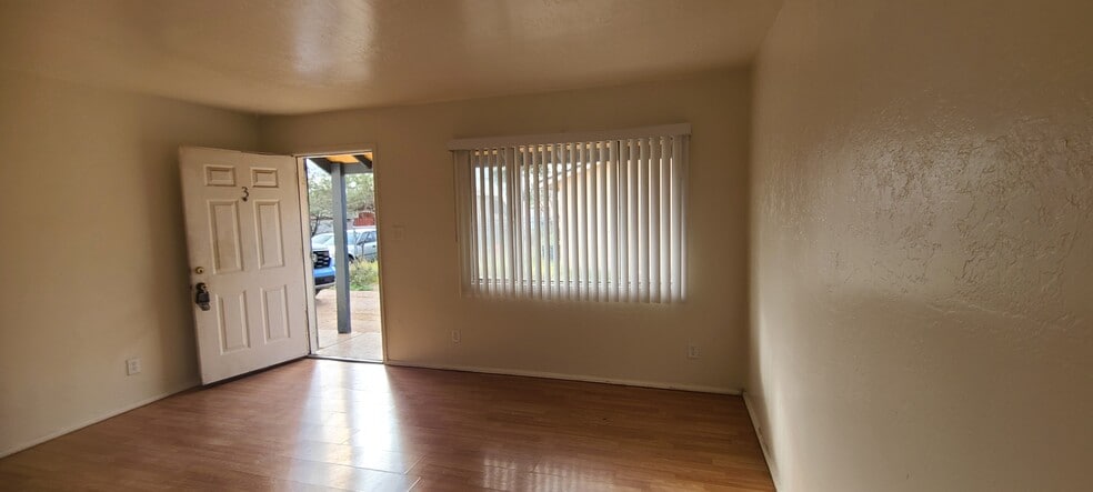 Building Photo - 1535 E 29th Ave