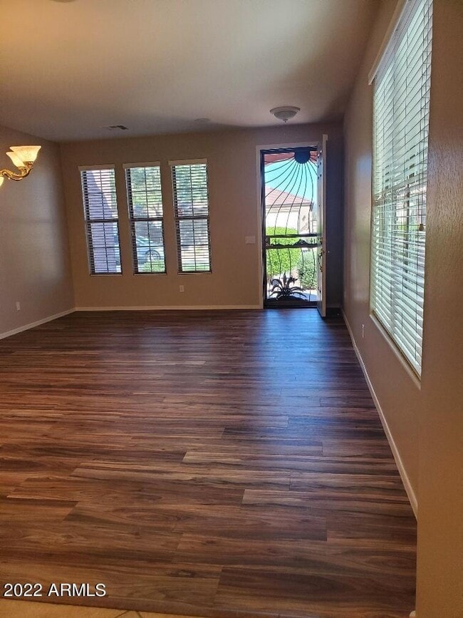 Building Photo - 46059 W Barbara Ln