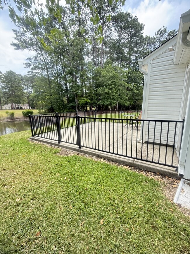 Building Photo - 6576 Pebble Beach Crescent