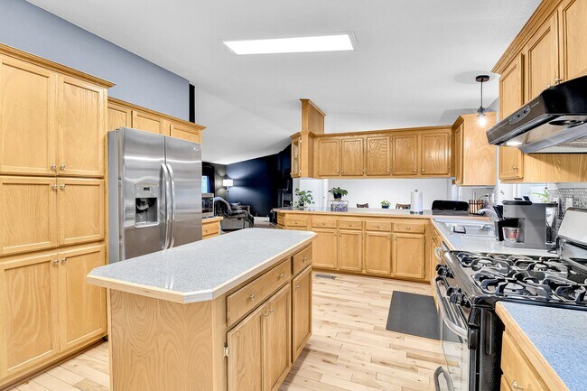 Building Photo - 2773 Coyote Cir