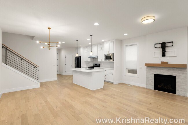 Building Photo - Spacious 4 BD 3 BA Home on a Corner Lot in South Hillsboro’s Reeds Crossing Community
