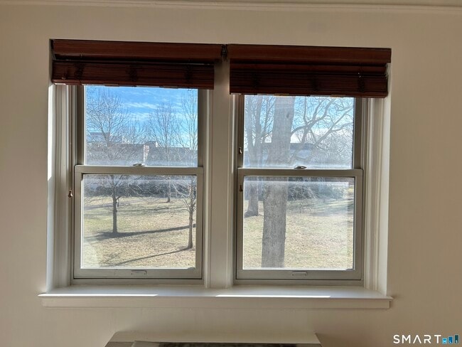 Building Photo - 118 Summer St