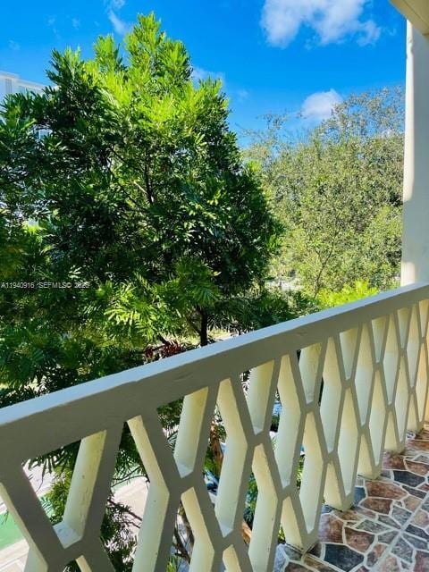 Building Photo - 10001 W Bay Harbor Dr