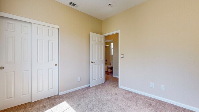 Building Photo - Coming Soon! Beautiful 3 bedroom 2.5 bath ...