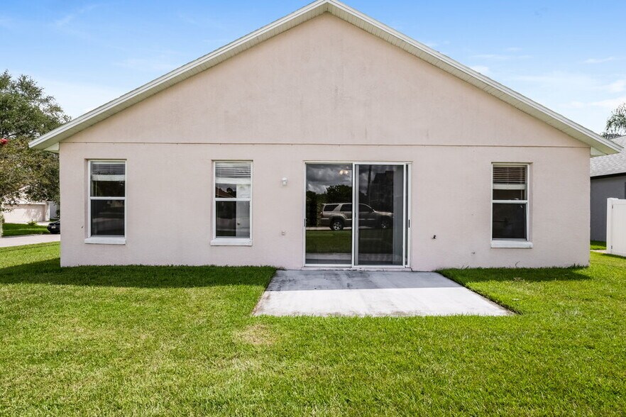Building Photo - 2944 Cedena Cove St