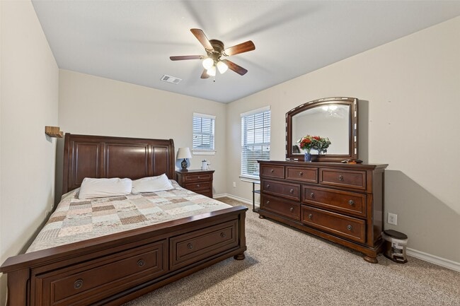 Building Photo - 2310 Shannon Ct