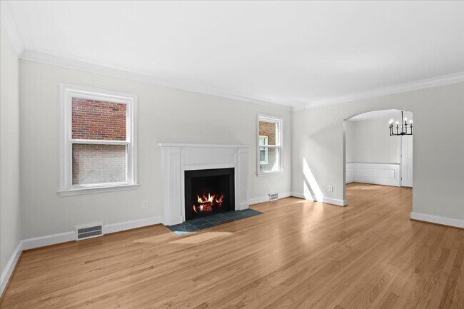 Building Photo - Modern Living in a Classic Detroit Neighborhood