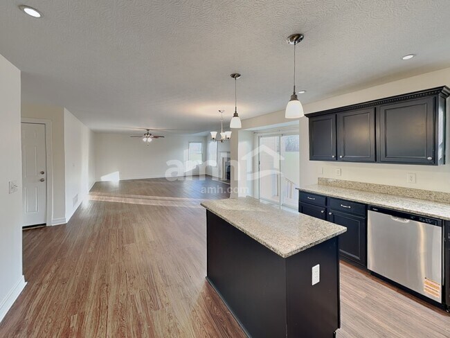 Building Photo - 629 Lanning St