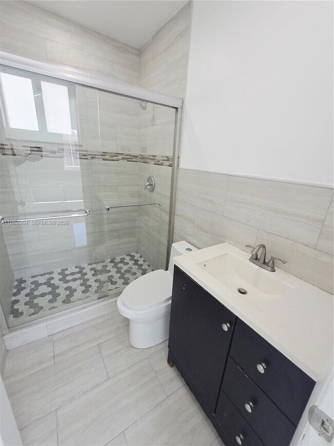 Building Photo - 4490 SW 19th St