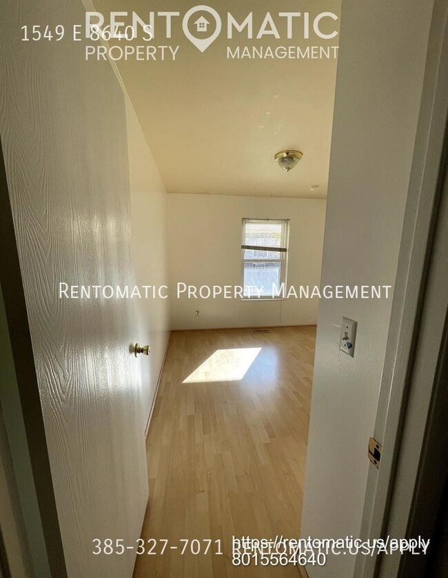 Building Photo - 1549 E 8640 S