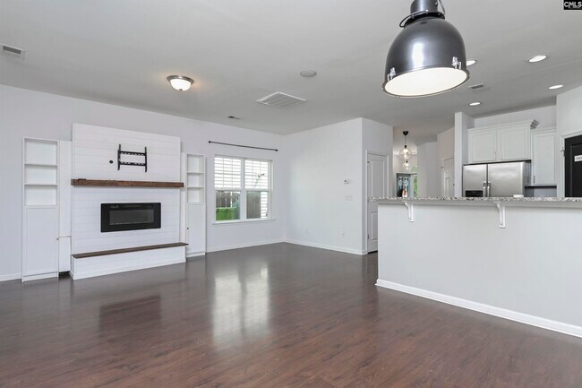 Building Photo - 834 Parnell Ct