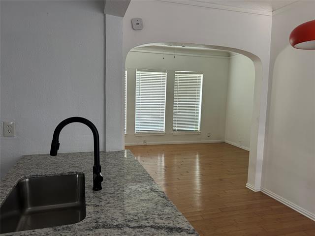 Building Photo - 5305 Reiger Ave