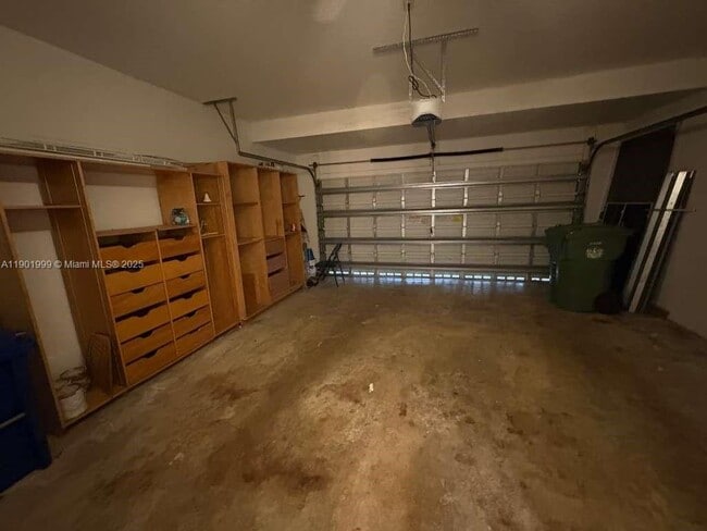 Building Photo - 1064 Golden Cane Dr