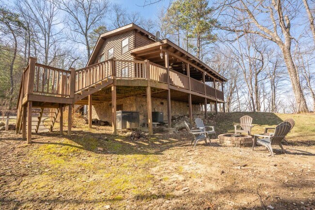 Building Photo - 444 Sugar Mountain Way
