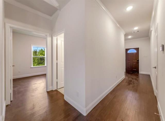 Building Photo - 2033 S Edgewood Terrace