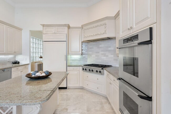 Building Photo - 3632 S Ocean Blvd