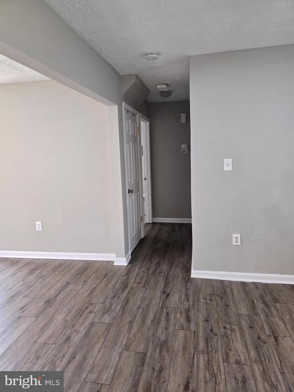 Building Photo - 8313 Gibbons Dr