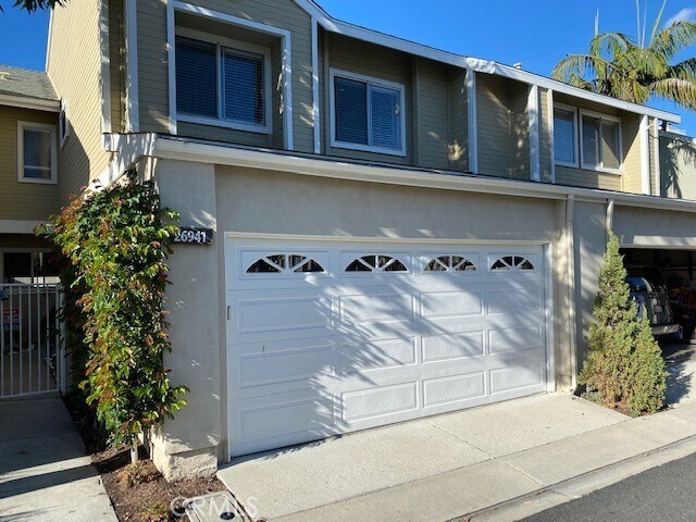 Building Photo - 26941 Stonehaven