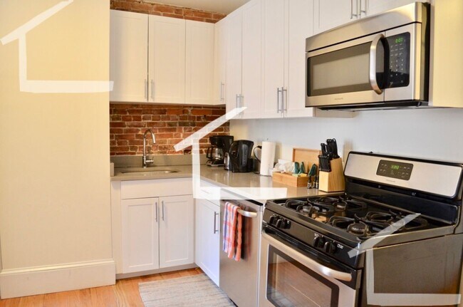 Building Photo - 34 E Springfield St