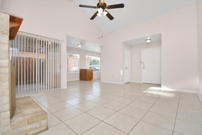 Building Photo - 19214 Cypress River Dr