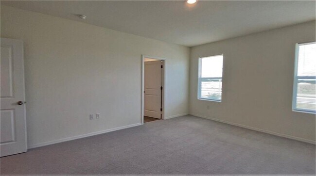 Building Photo - 4BR, 3BA 2-Story Home in Gated Community -...