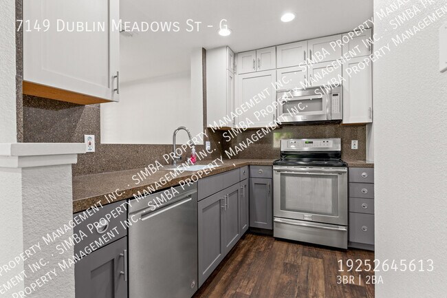 Building Photo - 7149 Dublin Meadows St