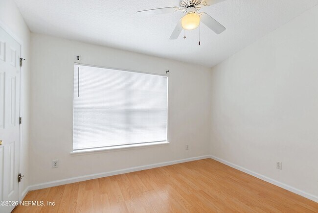 Building Photo - 12311 Kensington Lakes Dr