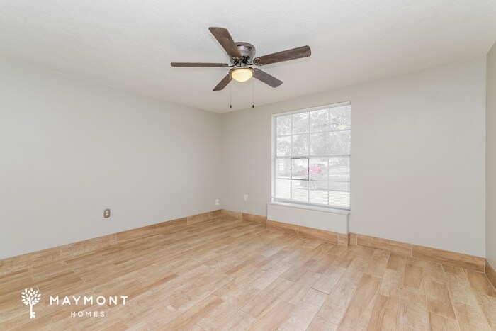 Building Photo - 10005 Old Orchard Lane