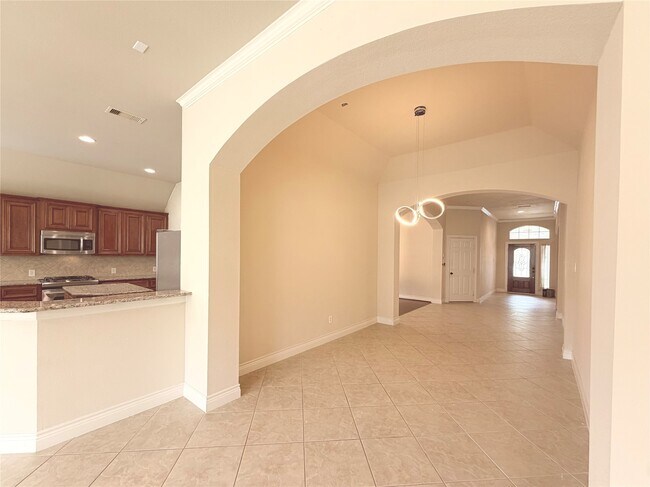 Building Photo - 22015 Rustic Canyon Ln